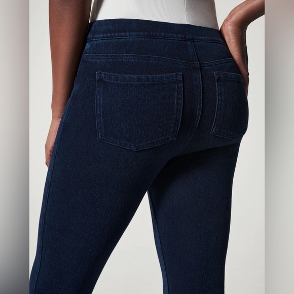 Spanx Medium Control Jeanish Ankle Leggings - Picture 6 of 14